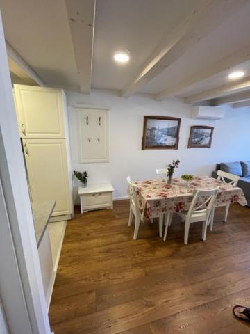 Apartment Concetta Крес Екстериор снимка